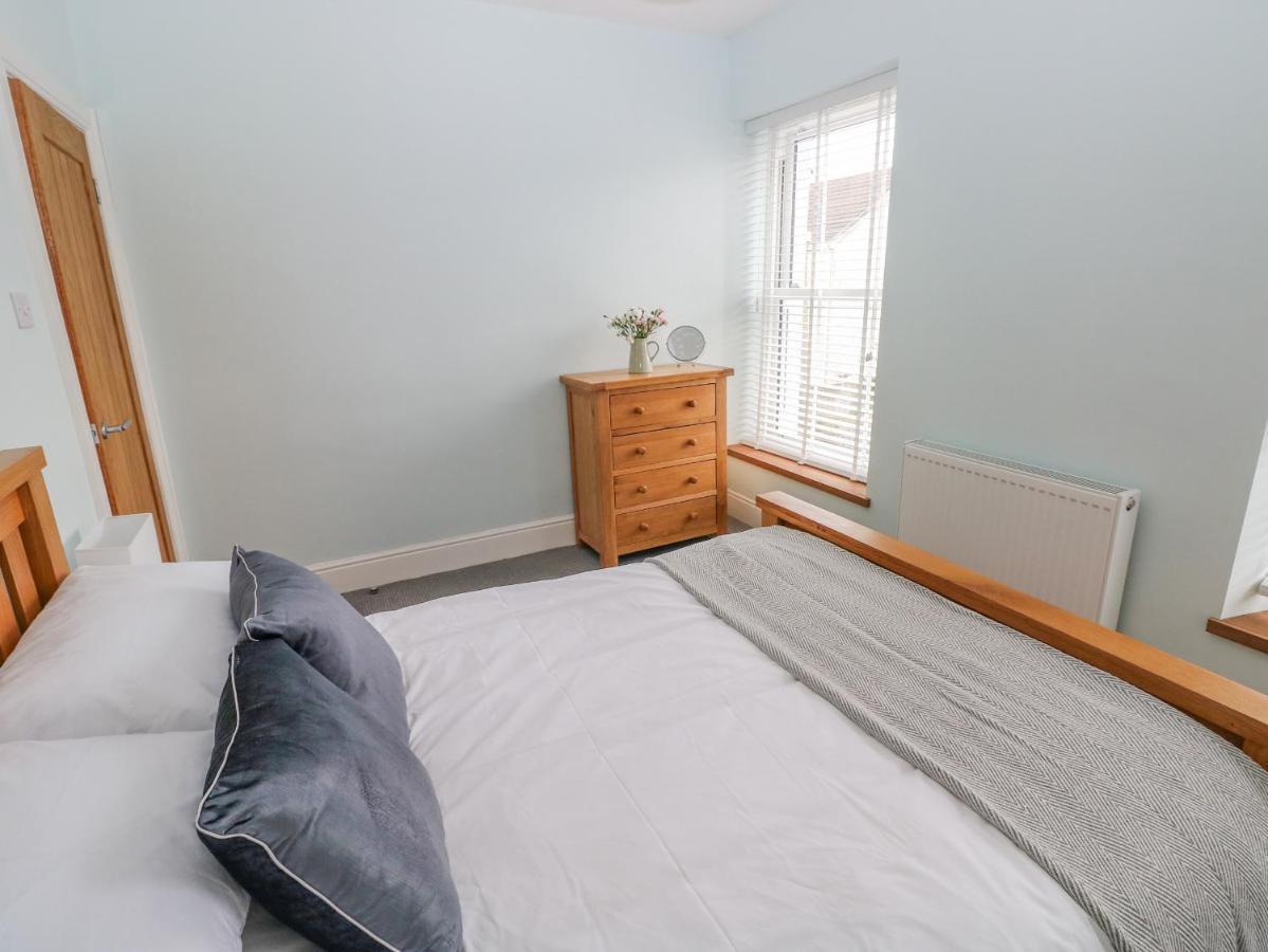 54 Pencoed Road Villa Бъри Порт Екстериор снимка